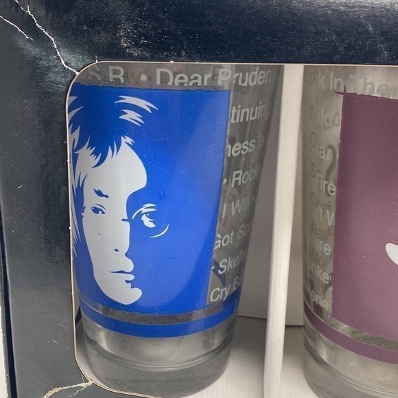 BEATLES Colorful Portrait Pint Beer Drinking Glasses new in box - Picture 2 of 6